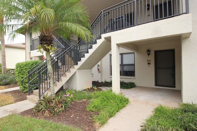 Building Photo - 1224 Commonwealth Cir