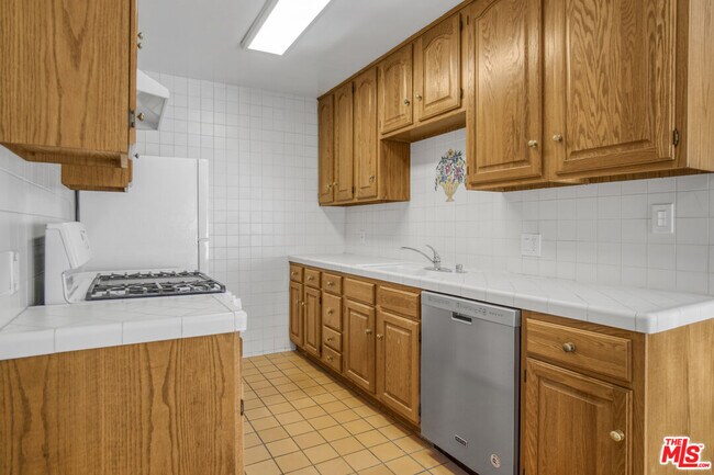 Foto del edificio - 218 S Gale Dr