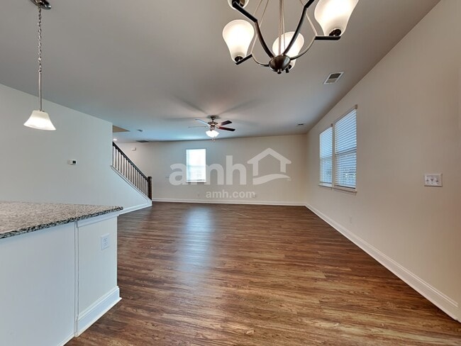Building Photo - 174 Sweet Gum Dr