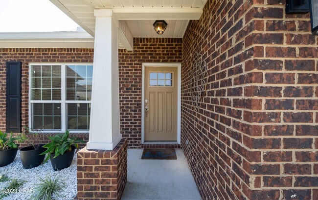 Building Photo - 4018 Brook Stone Dr