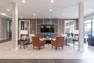 Interior Photo - Innsbrook Square