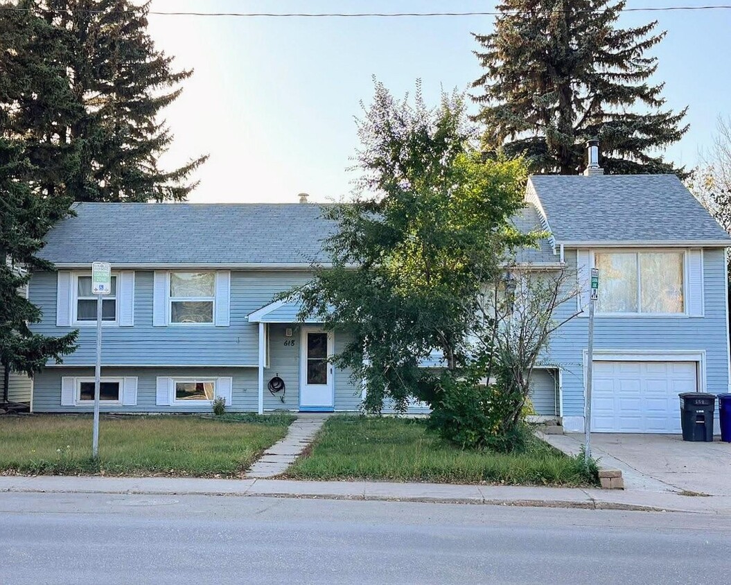 Primary Photo - 618 Acadia Dr