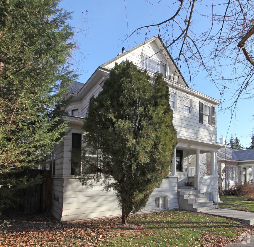 Building Photo - 816 N 19th St
