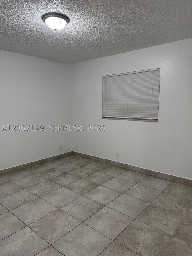 Foto del edificio - 3 3rd Ave S