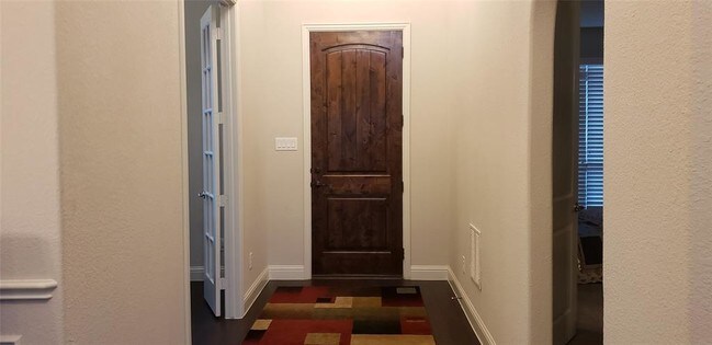 Building Photo - 12970 Sellaronda Way