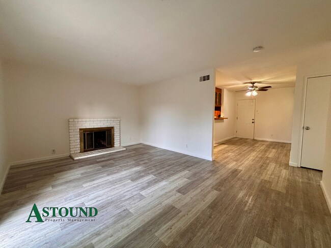 Foto del edificio - 2627 Prestwick Ave