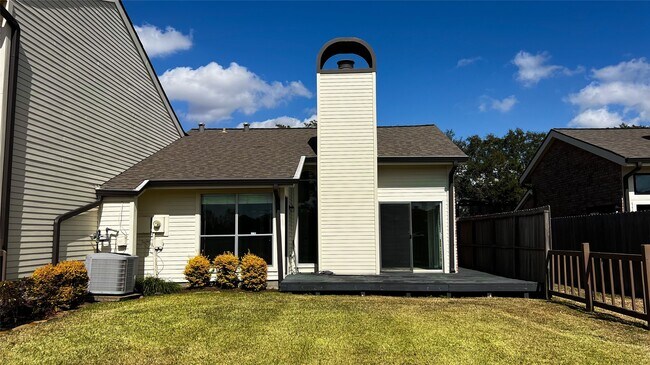 Foto del edificio - 16130 Seahorse Dr