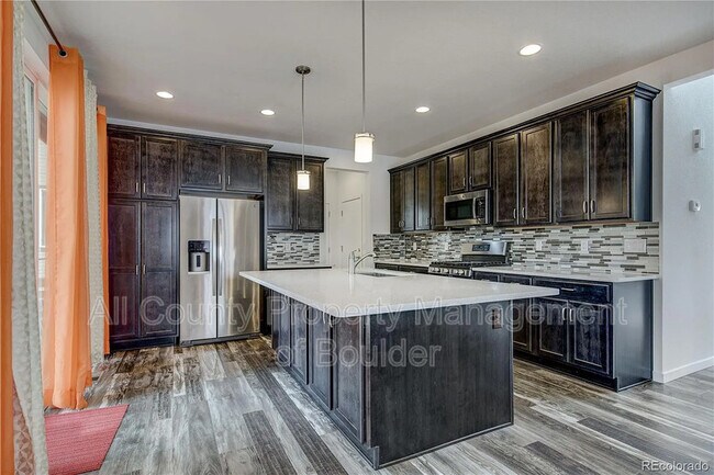 Building Photo - 32 Starlight Cir