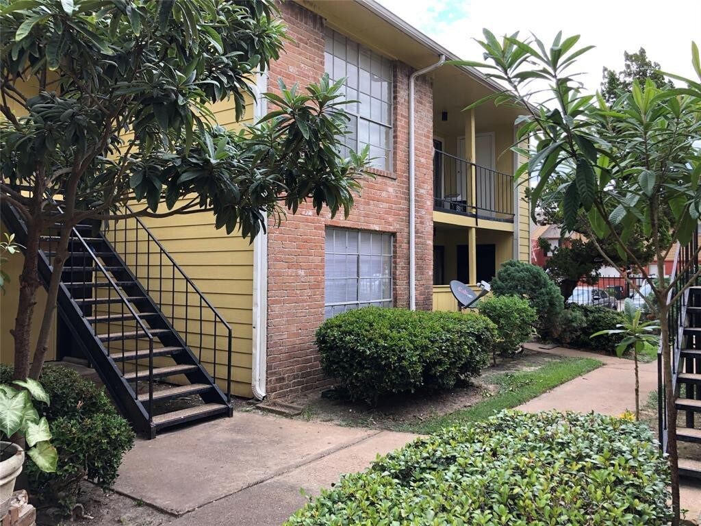 Foto principal - 9800 Braeburn Glen Blvd