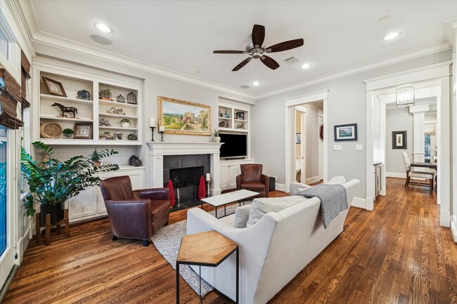 Foto del edificio - 1030 Waverly St