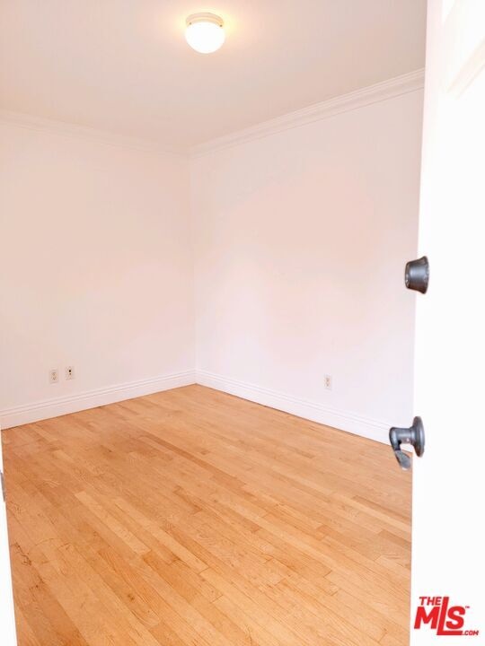 Building Photo - 115 Breeze Ave