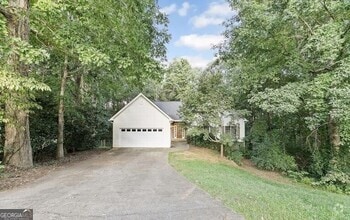 Building Photo - 61 Mulberry Pl
