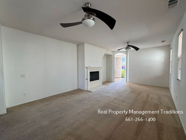 Building Photo - Ana Verde Hills - 4 bedroom, 3 bath!