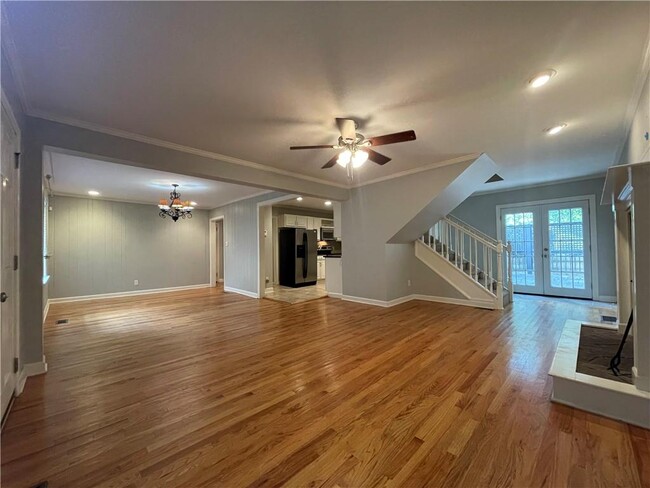 Building Photo - 2280 Briarwood Hills Dr NE