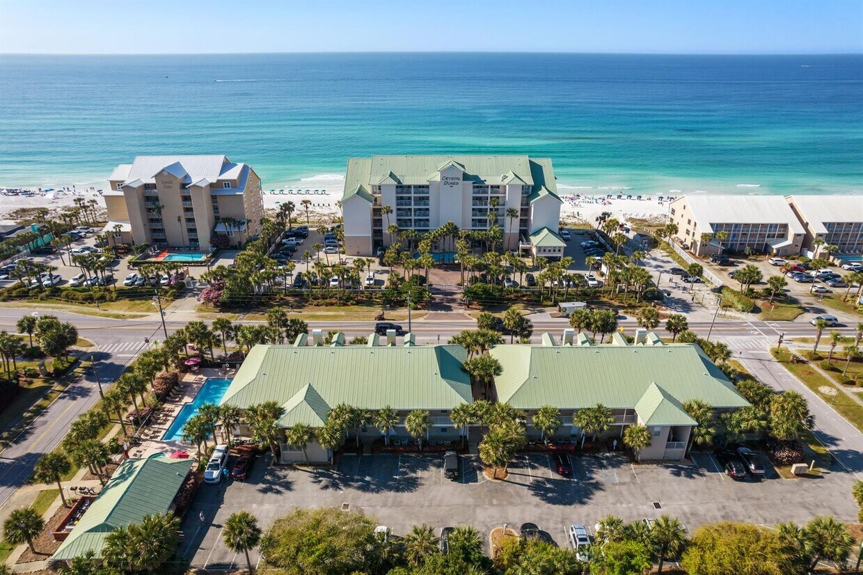 Foto principal - Beautifully furnished 2B/2B condo steps fr...