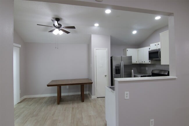 Foto del edificio - 9130 Autumn Harvest Dr