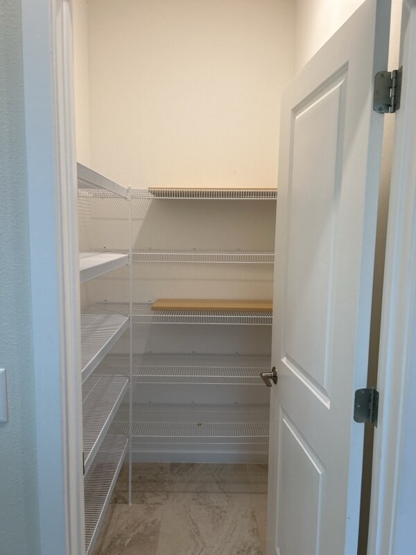 Foto del edificio - 1850 Lake Sims Pkwy