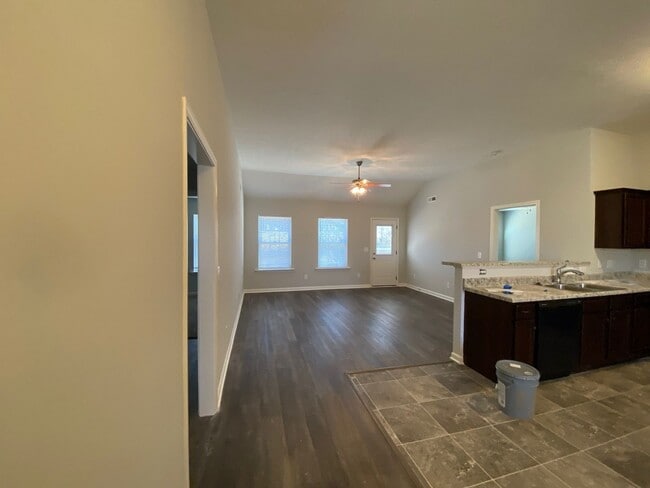 Building Photo - New 3 Bedroom 2 bath home with 2 Car Garage
