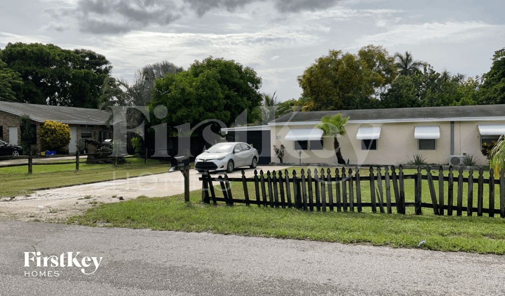 Foto del edificio - 3907 Coconut Rd