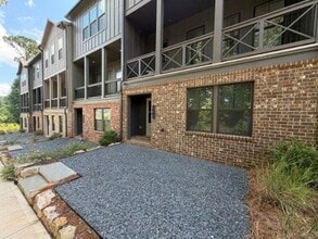 Building Photo - 115 Firefly Cir