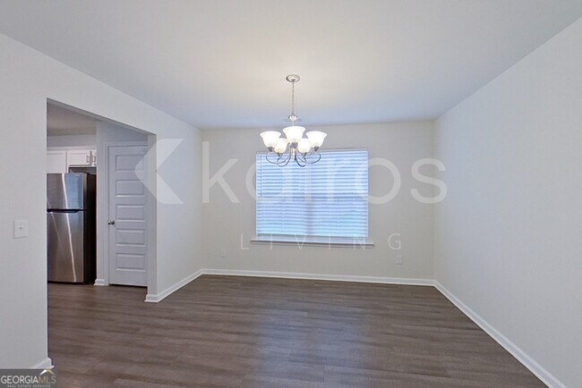 Building Photo - 247 Western Red Cedar Dr