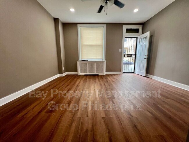 Building Photo - 4851 Mulberry St