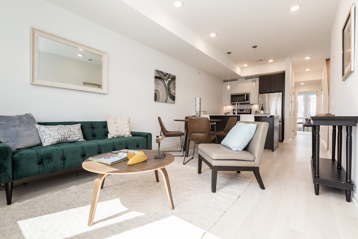 Foto principal - 1234 Lecount St