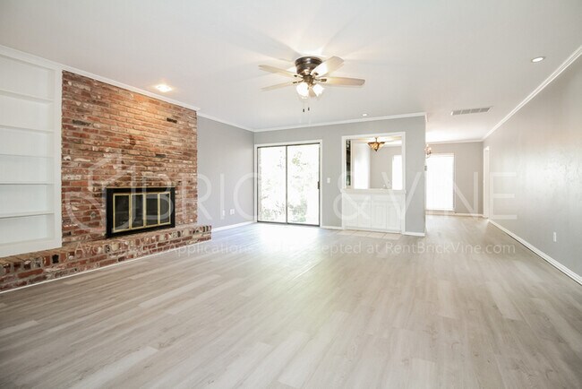 Foto del edificio - 524 Canyon Rd