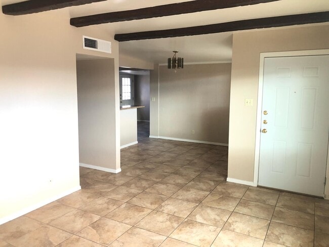 Foto del edificio - 9542 Lindsey Dr