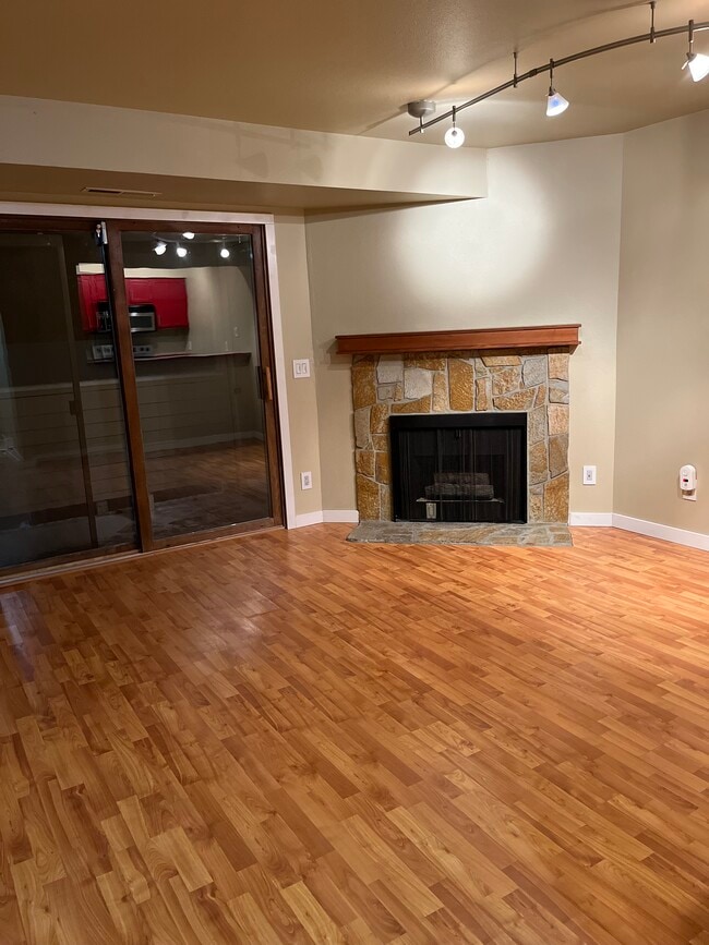 Building Photo - 2430 Sentry Dr