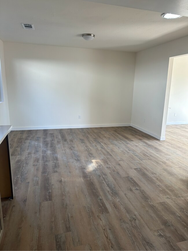 Building Photo - 1210 Palomar Ter