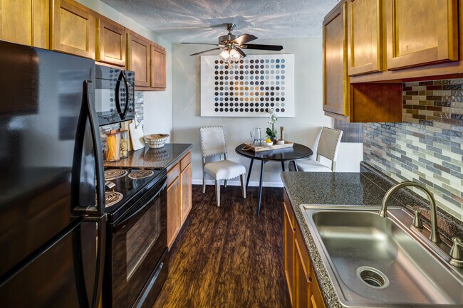 Foto del edificio - Solon Club Apartment Homes