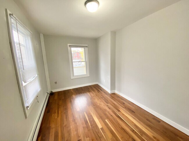 Foto del edificio - 89 Pitkin St