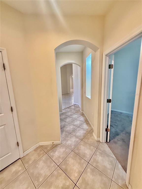 Building Photo - 1047 Lascala Dr