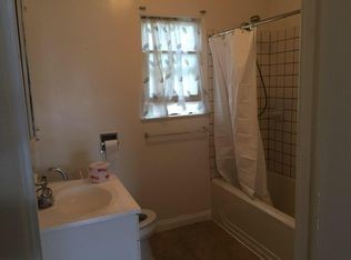 Foto del edificio - 12015 Lower Azusa Rd