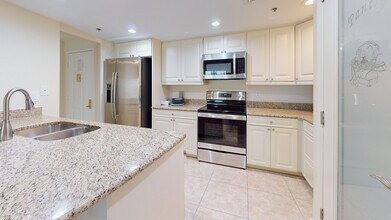 Selby Kitchen - The Blake at Bradenton