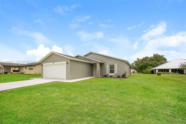 Foto del edificio - 154 NW Curtis St