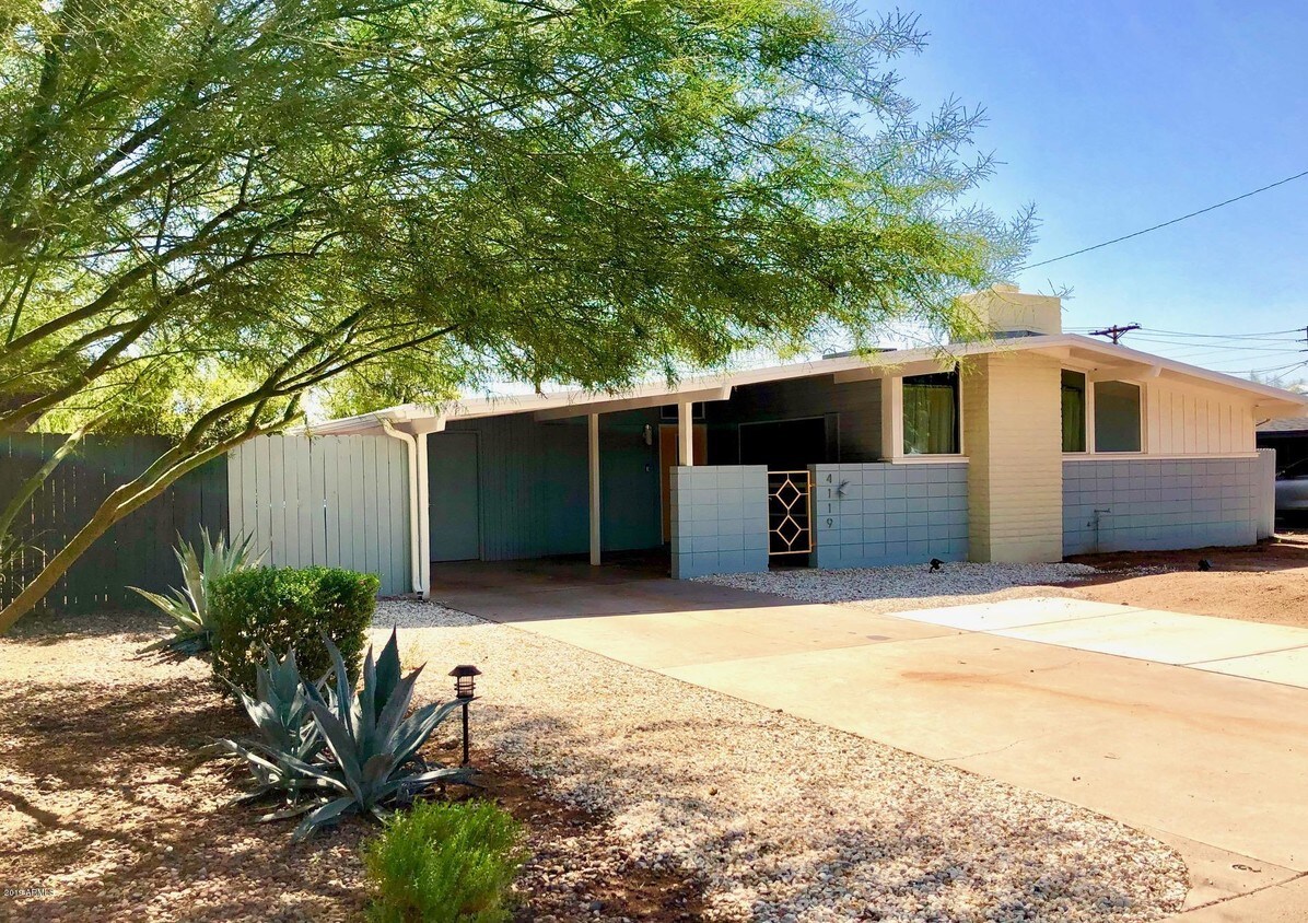 Primary Photo - 4119 E Palm Ln