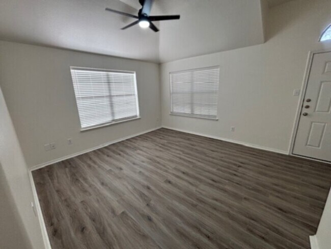 Foto del edificio - Cute 3 bedroom