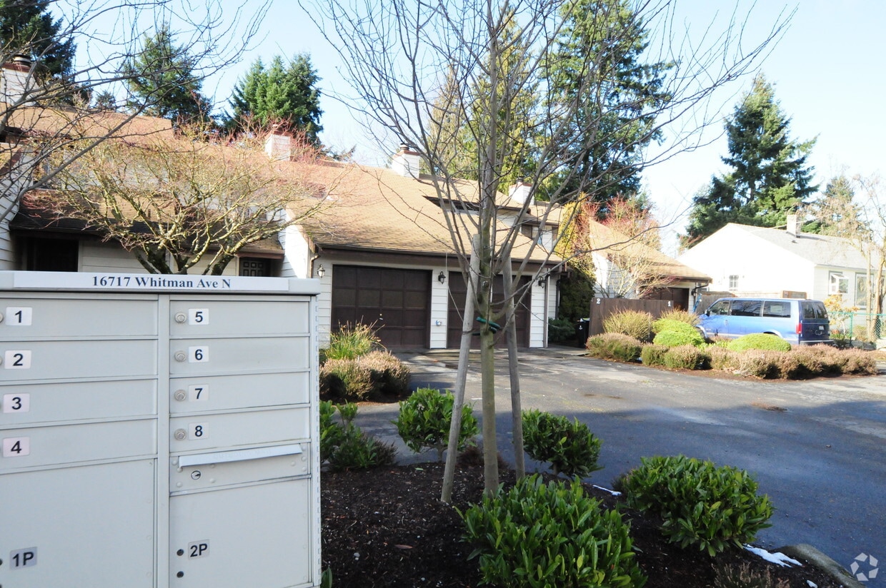 Primary Photo - Highland Park Townhomes