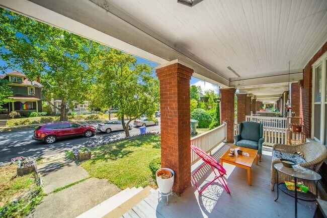 Building Photo - Charming 5-Bedroom Home with Exposed Brick and Modern Upgrades