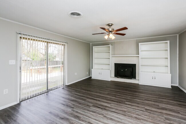 Foto del edificio - 320 Southridge Dr