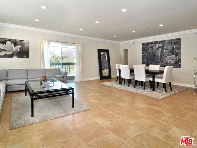 Foto del edificio - 5354 Lindley Ave