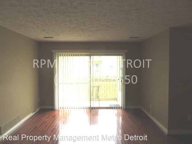 Building Photo - 27920 Berrywood Ln