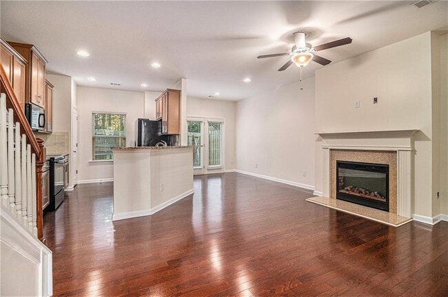 Building Photo - 5004 Longview Walk