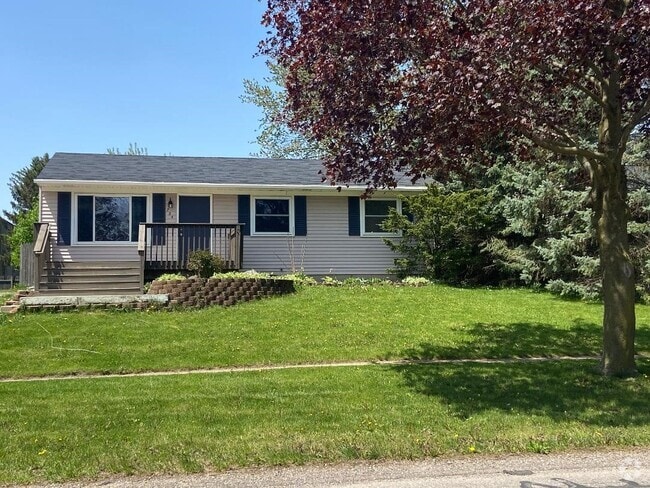734 S. Walnut Street-Howell - 734 S Walnut St