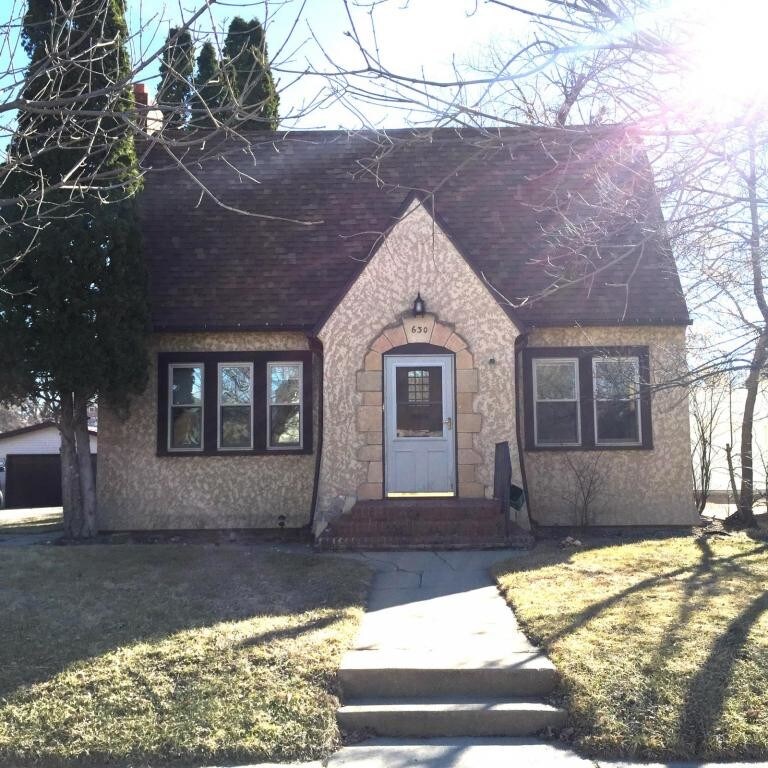Primary Photo - 630 1st St NW