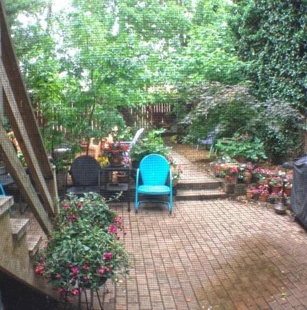 A real home right on Lincoln Ave. - 2751 N Lincoln Ave