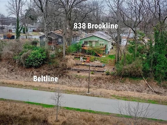 Foto del edificio - 838 Brookline St SW