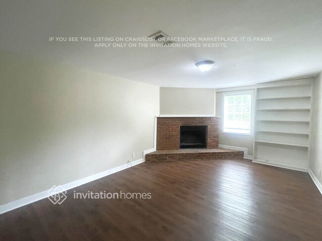 Building Photo - 3952 Butterfield Dr NW